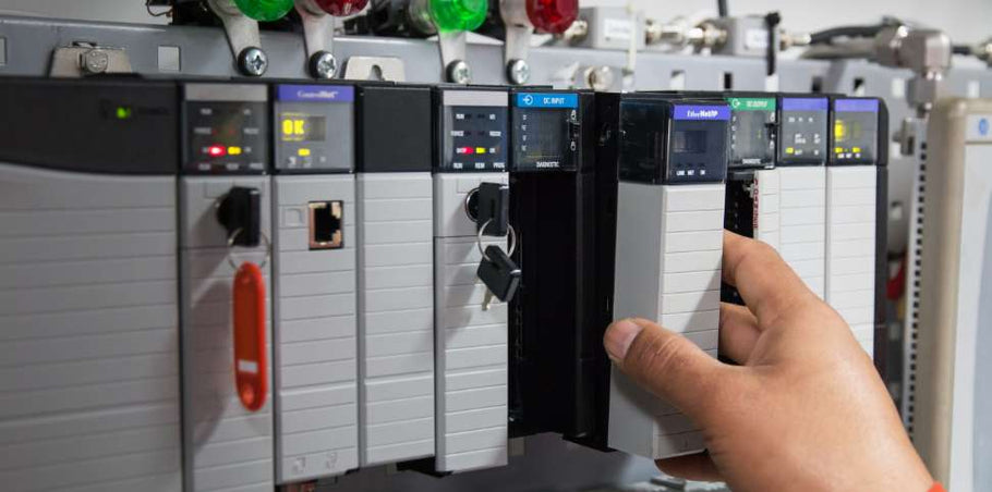 10 Things to Consider When Choosing a Programmable Logic Controller (PLC)