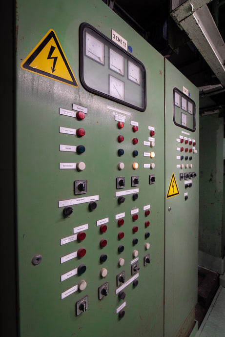How to Communicate Over Networks with CompactLogix 5370 Controllers: A Detailed Guide