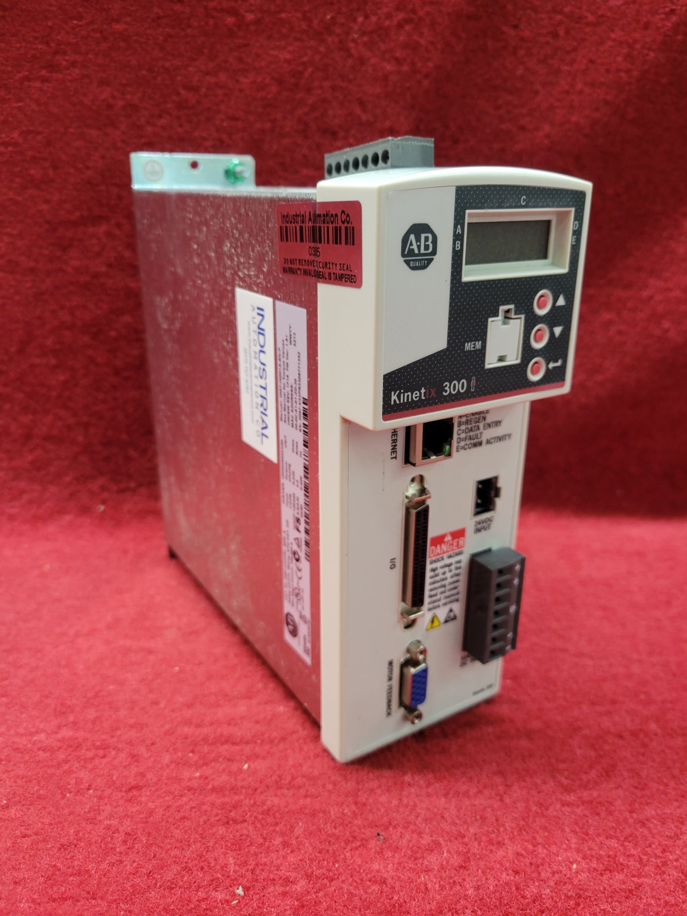 Allen-Bradley 2097-V33PR1