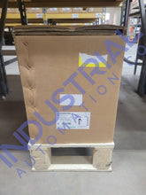 Load image into Gallery viewer, Schneider Electric Atv630D37N4